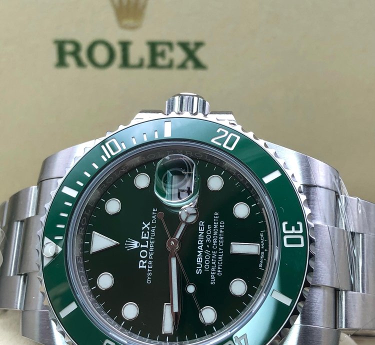 Rolex Submariner Date Hulk Green Dial