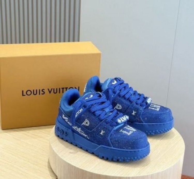 Loui S Vuitton Trainer Maxiswarovsk I Crystal Blue Diamond Sneakers