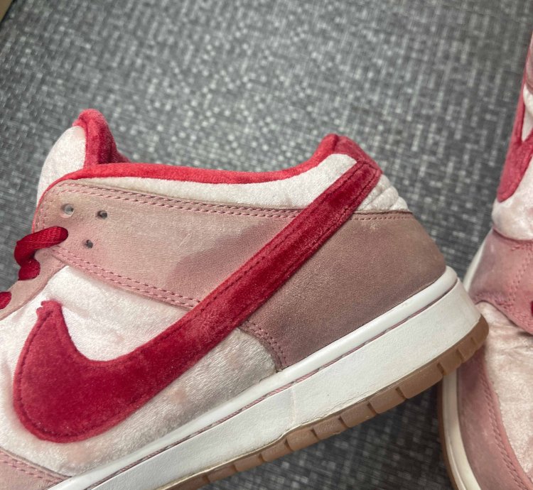 Strangelove Dunk Low Sb Valentines Day