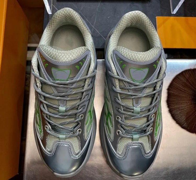Louis Vuitton Lv Discovery Lace Up Silver Green Sneakers