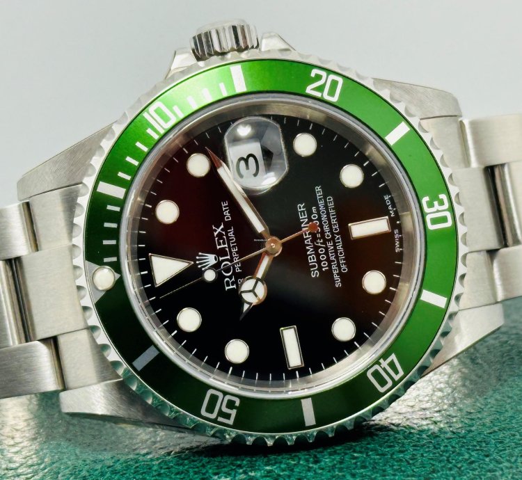 Rolex Submariner Date Kermit Fat Four 50th Anniversary Full Set Full Stickers Nos 2004