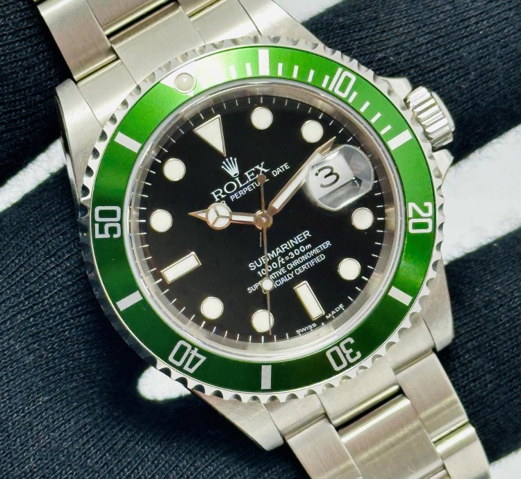 Rolex Submariner Date Kermit Fat Four 50th Anniversary Full Set Full Stickers Nos 2004