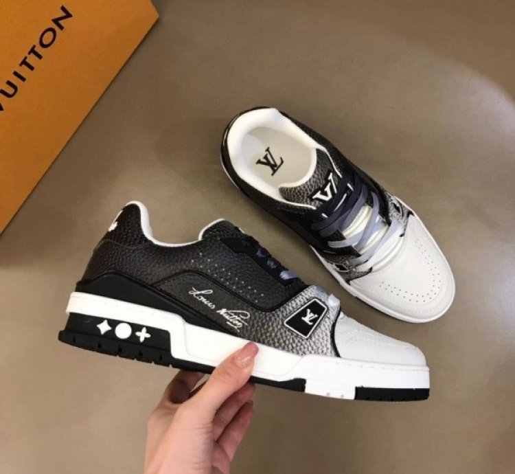 Louisvuittion Trainer Double Tone Sneakers
