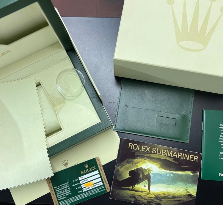 Rolex Submariner Date Kermit Italia Nuovo New Full Set Stikered Plastiche