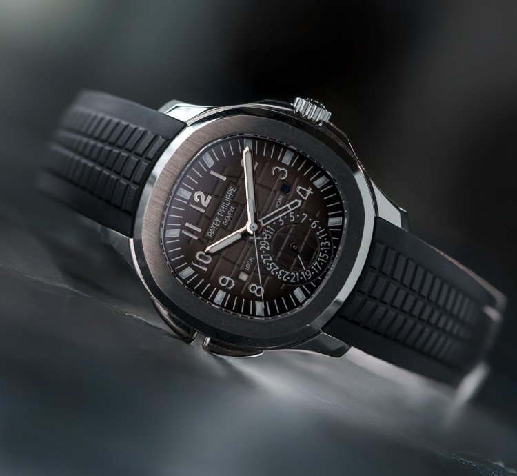 Patek Philippe Aquanaut 5164a Aquanaut Travel Time Steel
