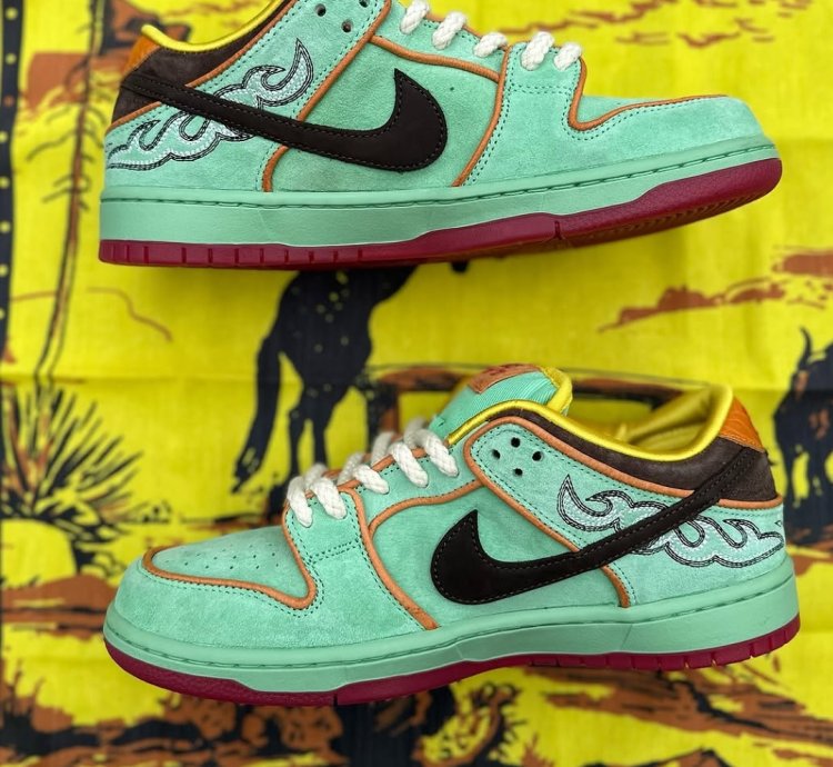 Nike Sb Dunk Low Rodeo Tourmaline