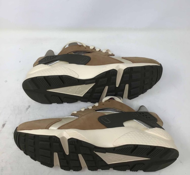 Stussy Air Huarache Le Desert Oak 2021