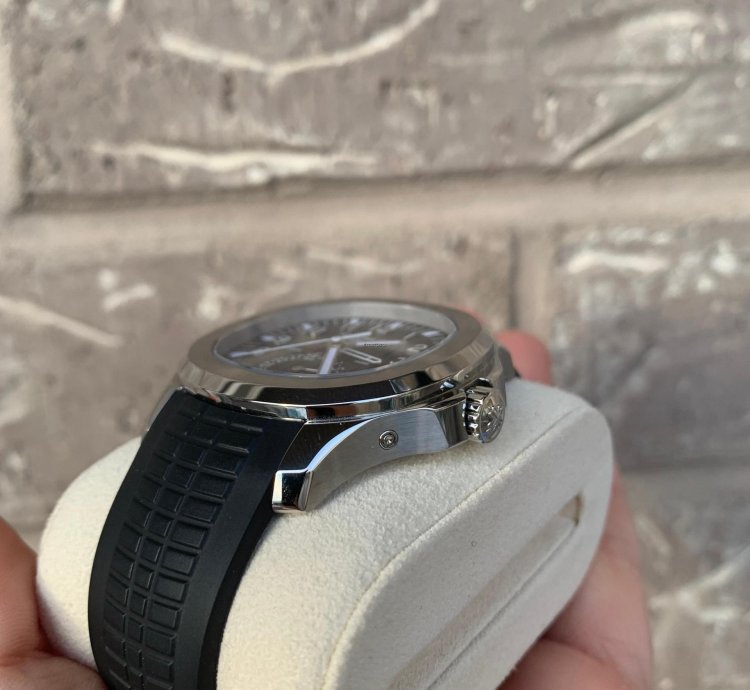 Patek Philippe Aquanaut 5164a-001 Black Aquanaut