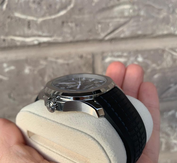 Patek Philippe Aquanaut 5164a-001 Black Aquanaut