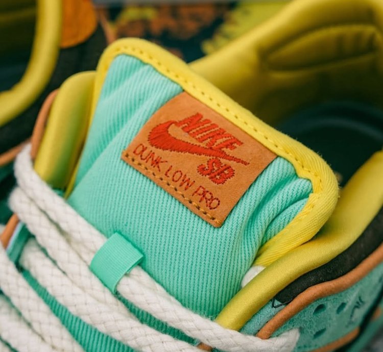 Nike Sb Dunk Low Rodeo Tourmaline