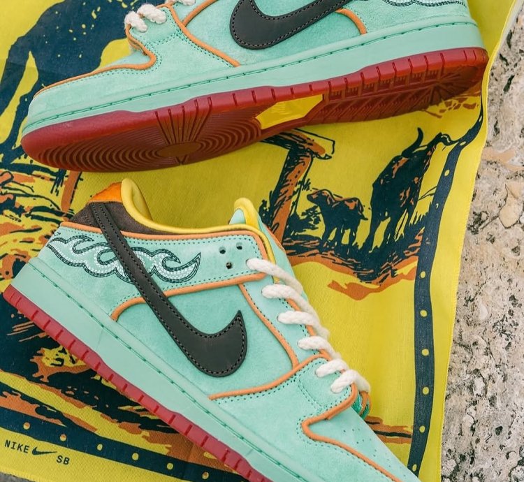 Nike Sb Dunk Low Rodeo Tourmaline