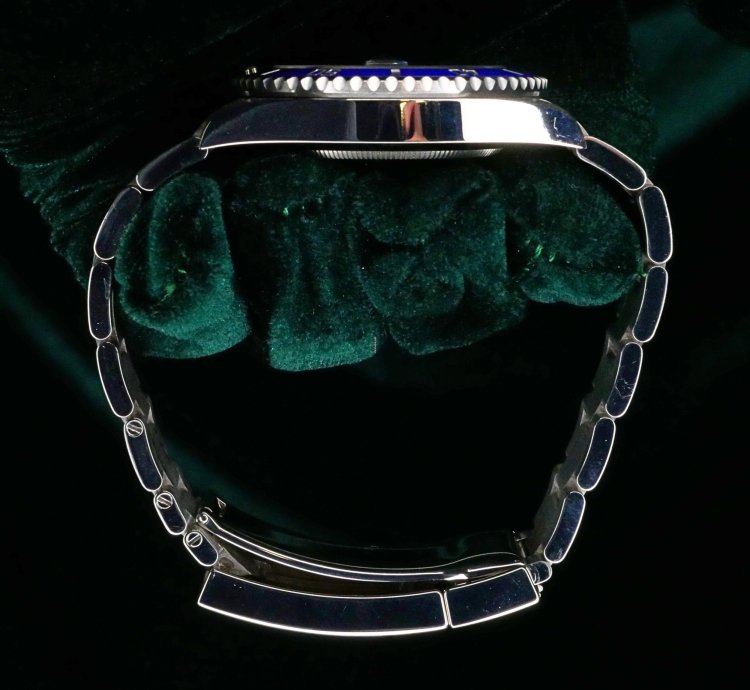 Rolex Submariner Date Mint Complete Set Submariner Date Cookie Monster Black Dial White Gold Steel 126619lb