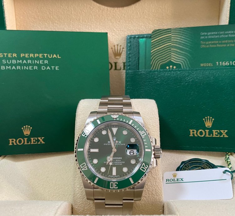 Rolex Submariner Date New 2020 Full Set Submariner Date Hulk Discontinued Model New Style Card