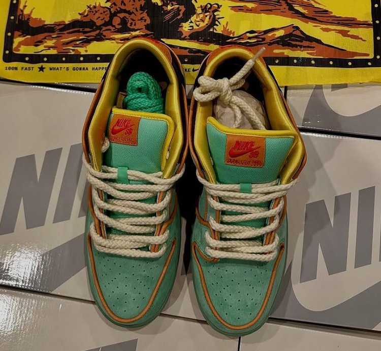 Nike Sb Dunk Low Rodeo Tourmaline