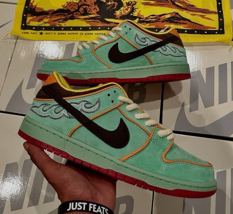 Nike Sb Dunk Low Rodeo Tourmaline