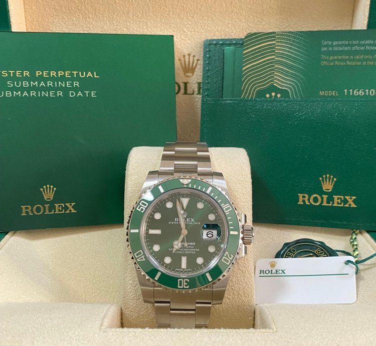 Rolex Submariner Date New 2020 Full Set Submariner Date Hulk Discontinued Model New Style Card
