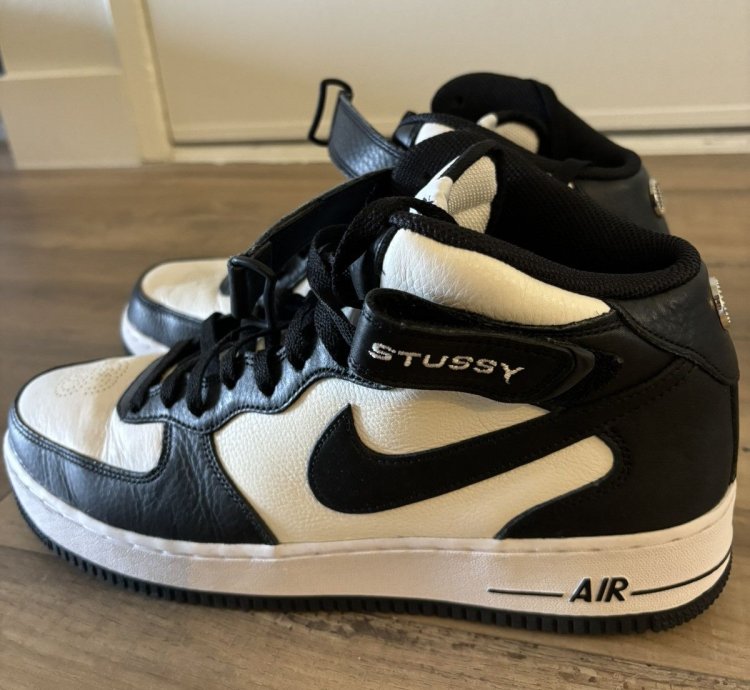 Stussy Nike Air Force 1 High size 12m