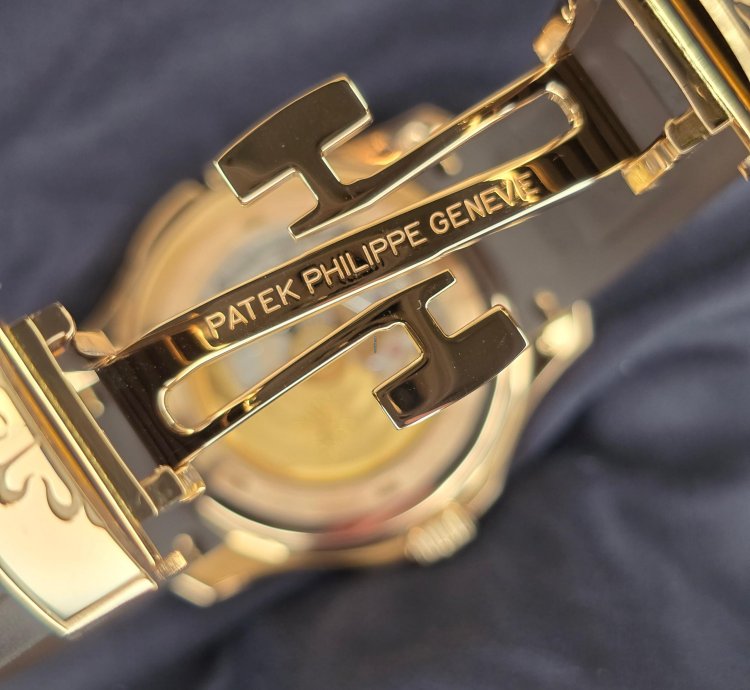 Patek Philippe Aquanaut 5164r Mint 18k Rose Gold