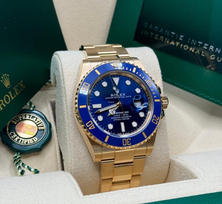 Rolex Submariner Date New 2022 Yellow Gold Sunburst Blue Dial Ceramic Bezel