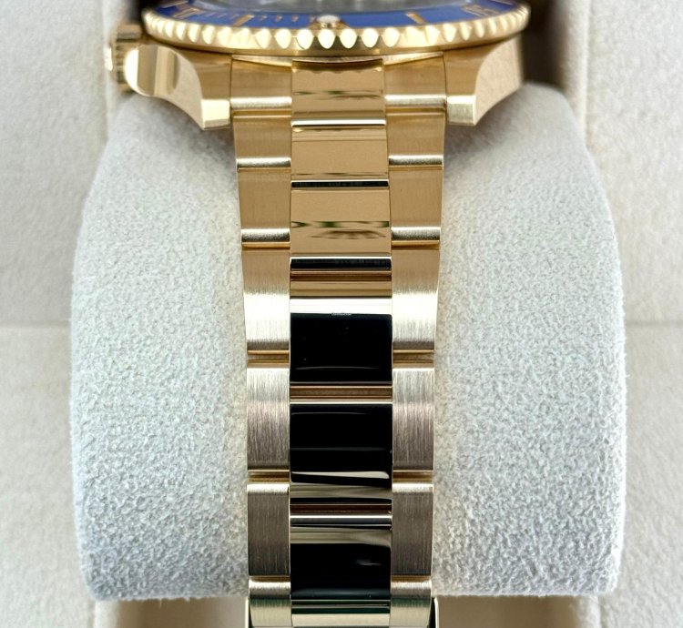 Rolex Submariner Date New 2024 Submariner Bluesy 41mm 126618lb Yellow Gold Blue Dial