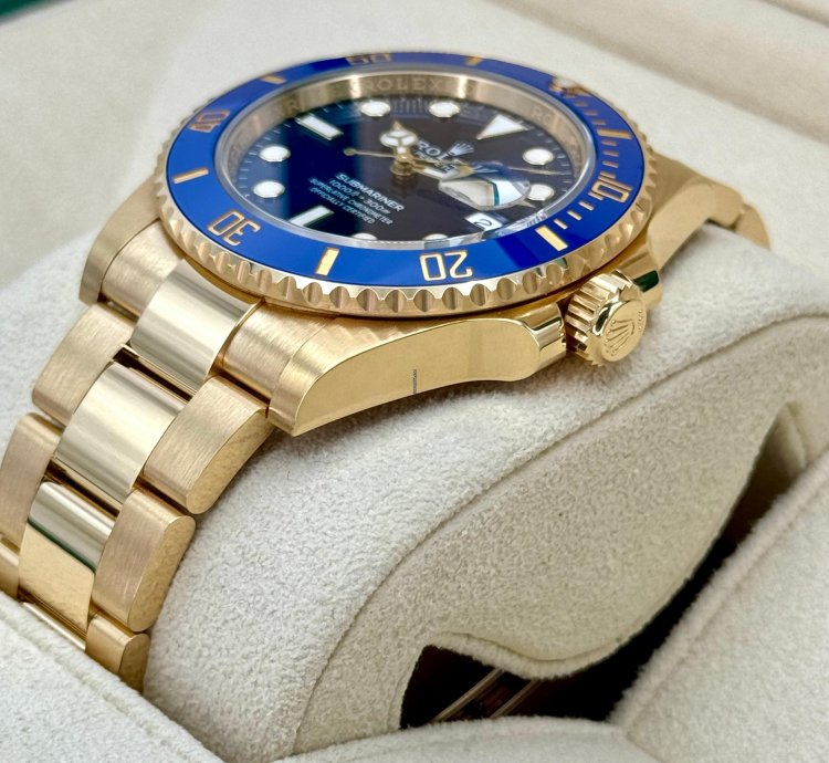 Rolex Submariner Date New 2024 Submariner Bluesy 41mm 126618lb Yellow Gold Blue Dial