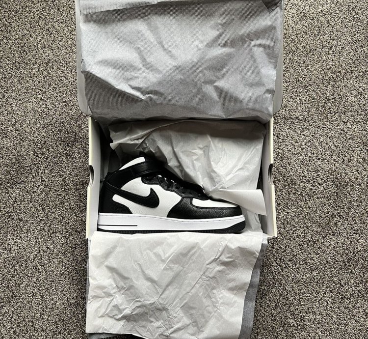 Stussy Nike Air Force 1 Mid