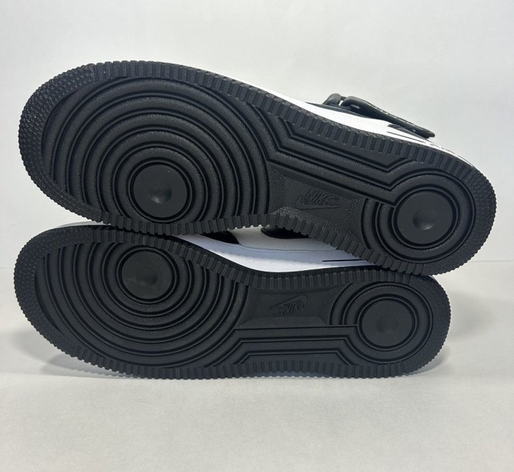 Stussy Nike Air Force 1 Mid Black White Shoes Size 9 5