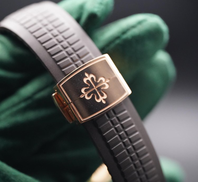 Patek Philippe Aquanaut 5164r Travel Time Rose Gold Fullkit