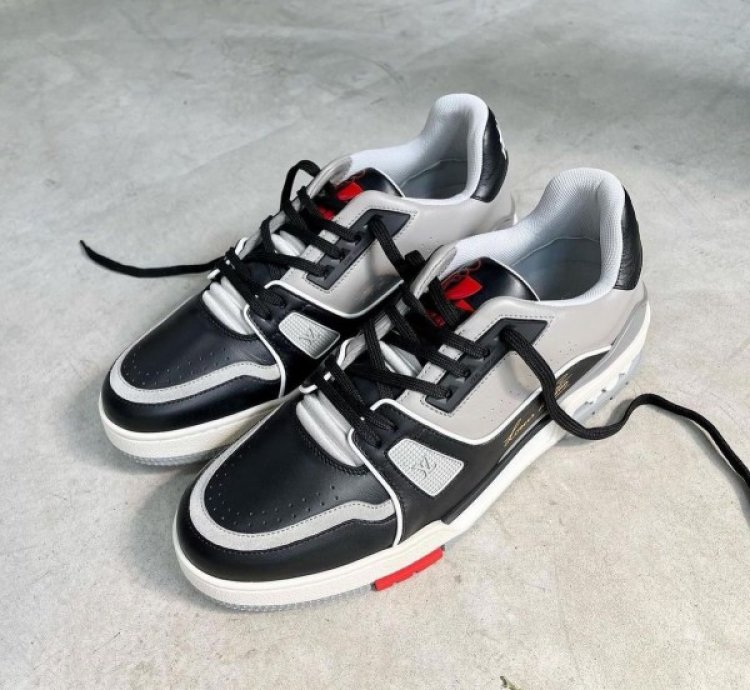 Louisvuitton Trainer Sneaker Grey Black Sneakers