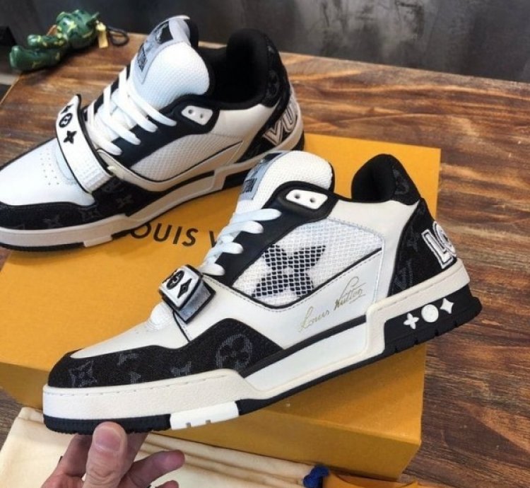 Louisvuitton Trainer Stripe Black White Sneakers