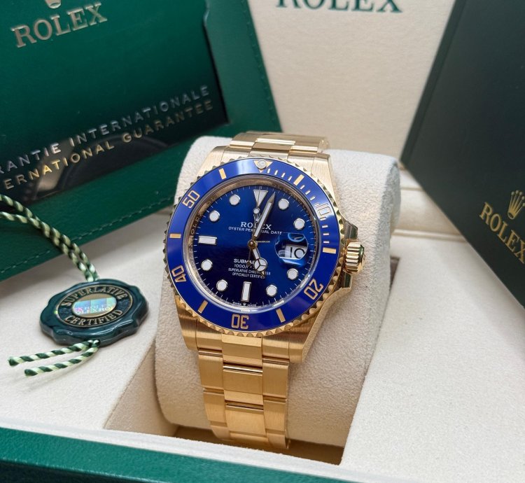 Rolex Submariner Date New 2025 Yellow Gold Sunburst Blue Dial Ceramic Bezel