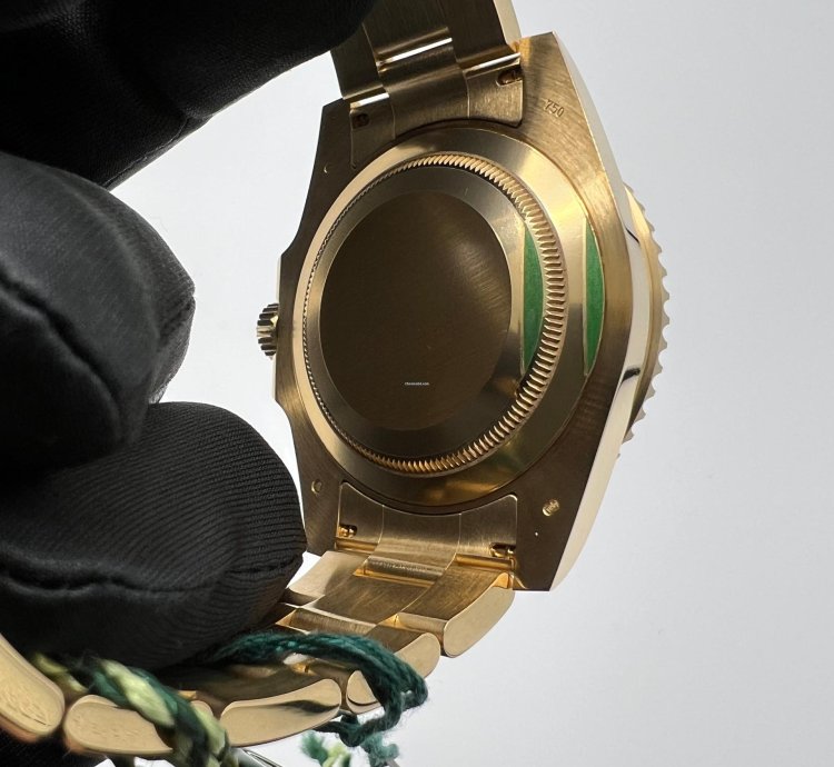 Rolex Submariner Date New Complete Set
