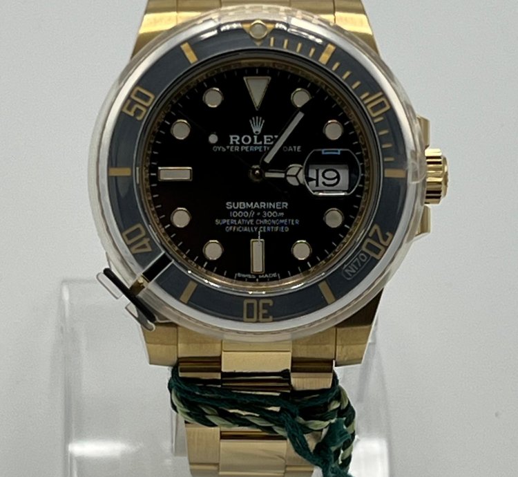 Rolex Submariner Date New Complete Set