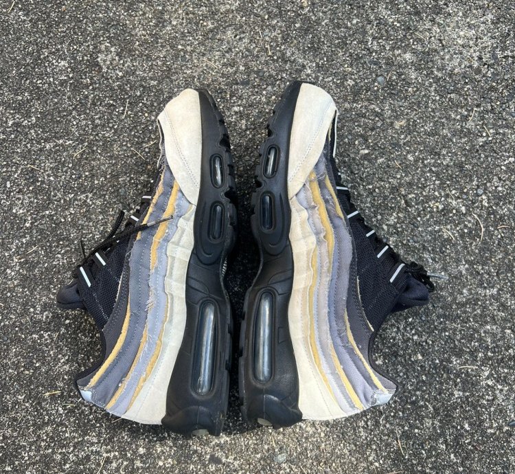 Nike Cdg Air Max 95 In Charcoal Black