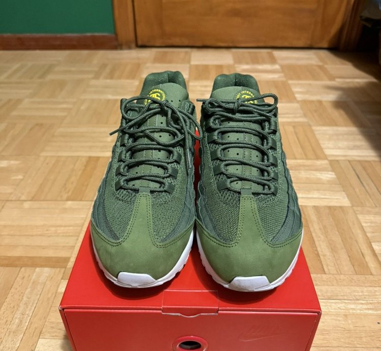 Stussy Nike Air Max 95 Olive