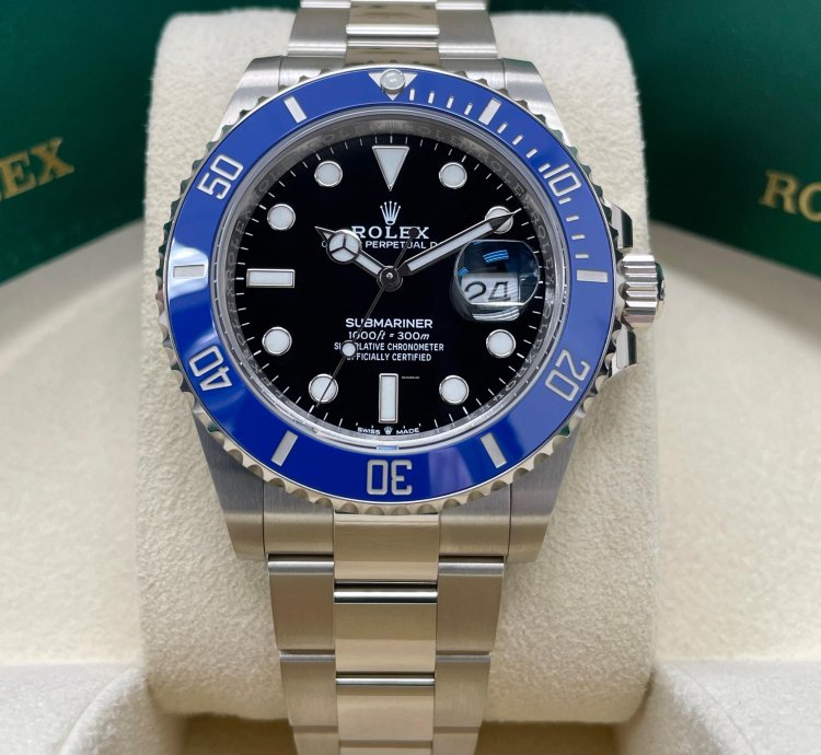 Rolex Submariner Date New Submariner Date 41mm 126619lb White Gold Blue Bezel Black Dial