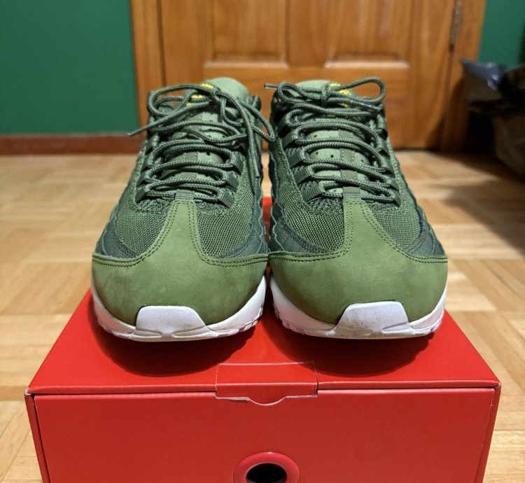 Stussy Nike Air Max 95 Olive