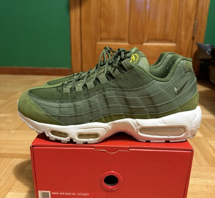 Stussy Nike Air Max 95 Olive