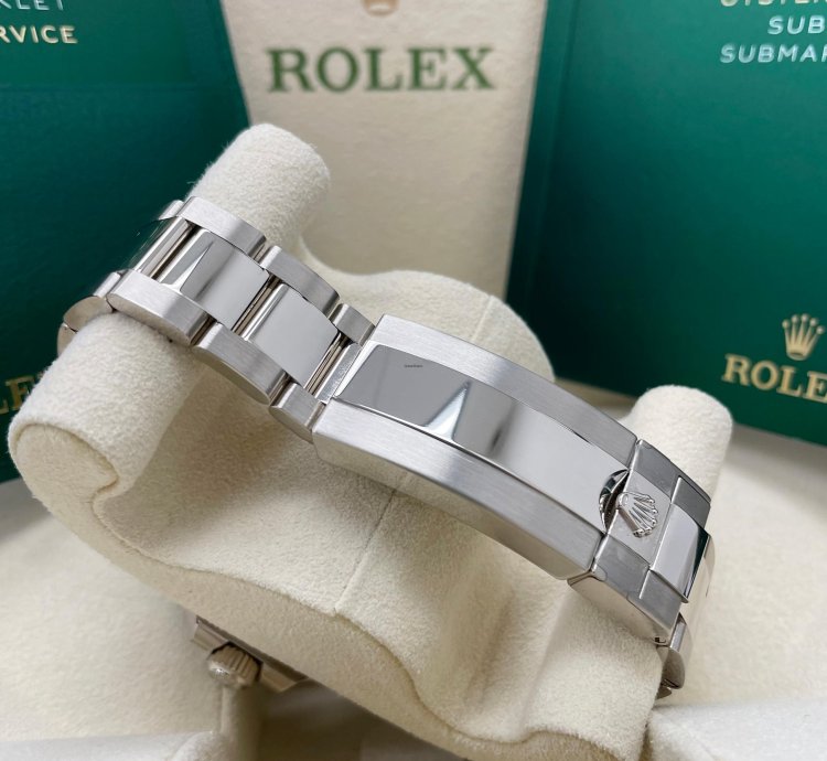 Rolex Submariner Date New Submariner Date 41mm 126619lb White Gold Blue Bezel Black Dial