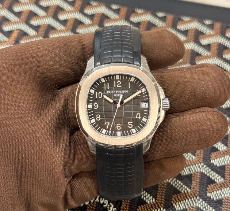 Patek Philippe Aquanaut 5165a-001
