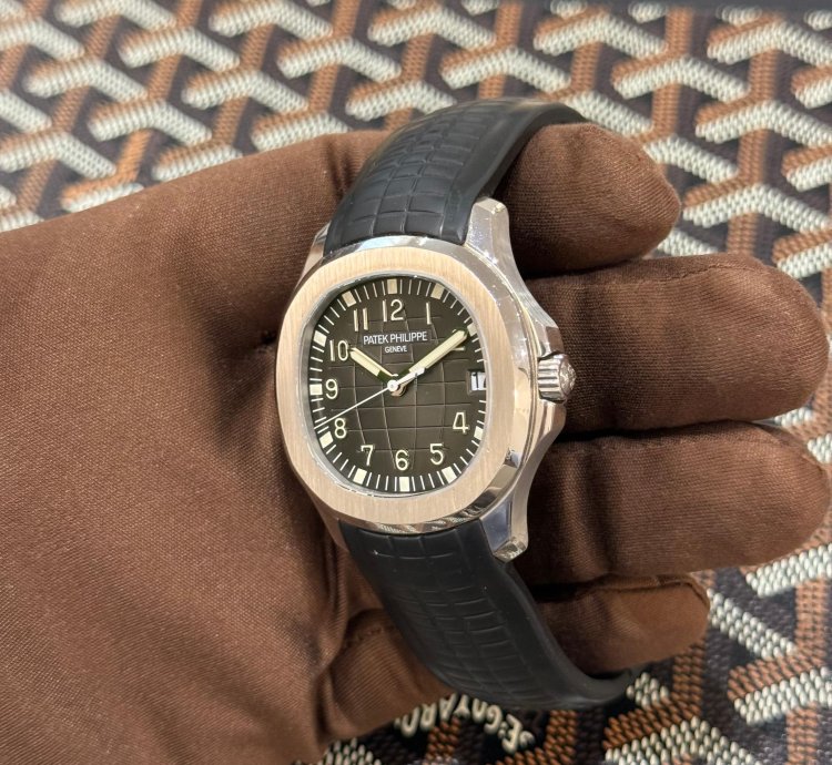 Patek Philippe Aquanaut 5165a-001