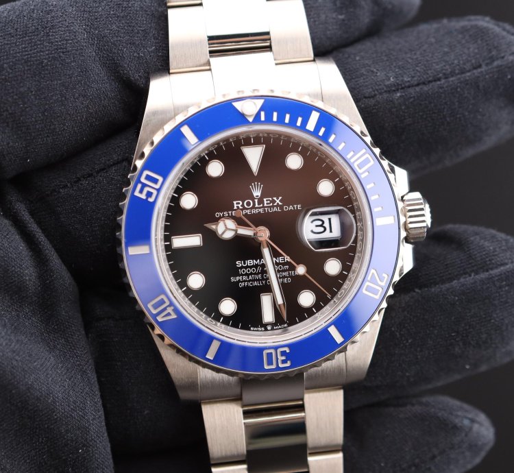 Rolex Submariner Date New Submariner Date Cookie Monster 126619lb New Complete Set