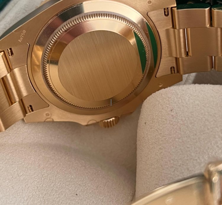 Rolex Submariner Date New Unworn Full Sticker 126618lb Yellow Gold