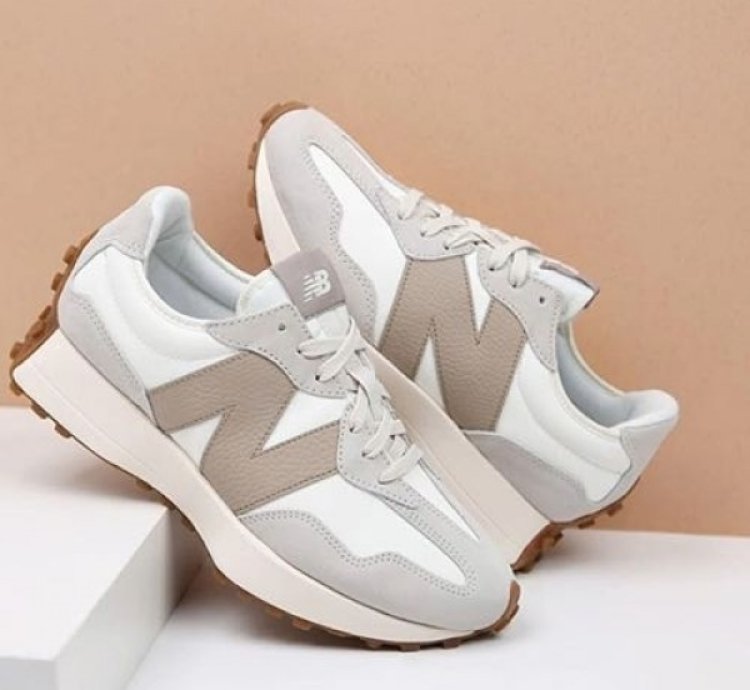 Ne W Balance 327 Moonbeam Drift Wood Running Shoes
