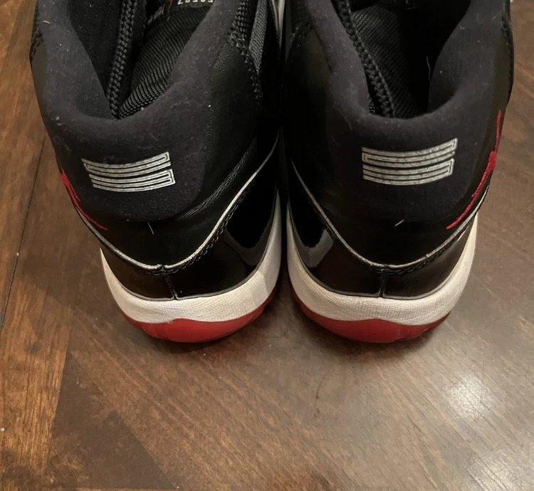 Air Jordan 11 Retro Playoffs Bred