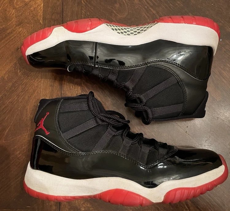 Air Jordan 11 Retro Playoffs Bred