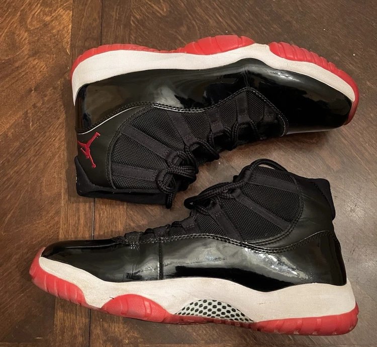 Air Jordan 11 Retro Playoffs Bred