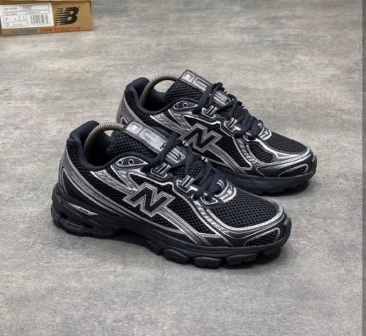 Ne W Balance 740 Black Running Shoes