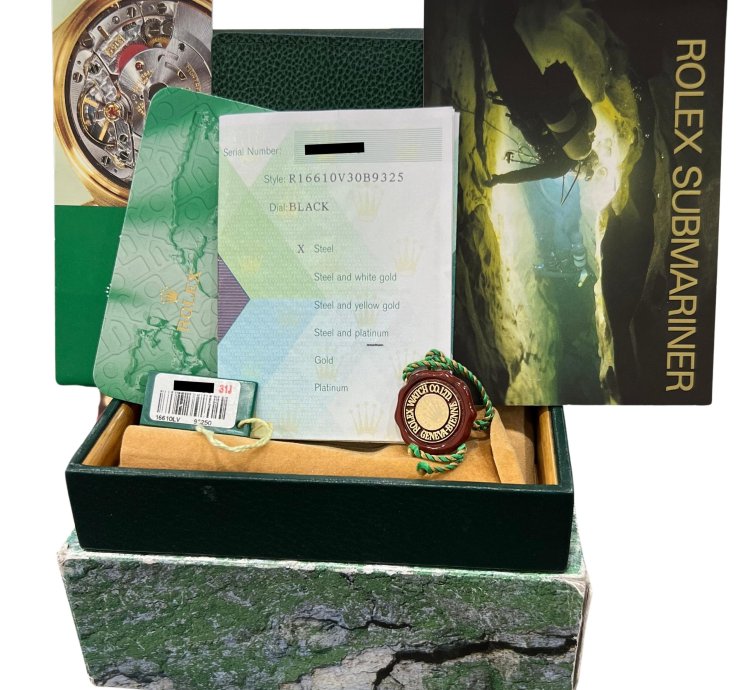 Rolex Submariner Date Nos Flat 4 Rolex Submariner Date Kermit Papers Stickered Green 40mm 16610 Box