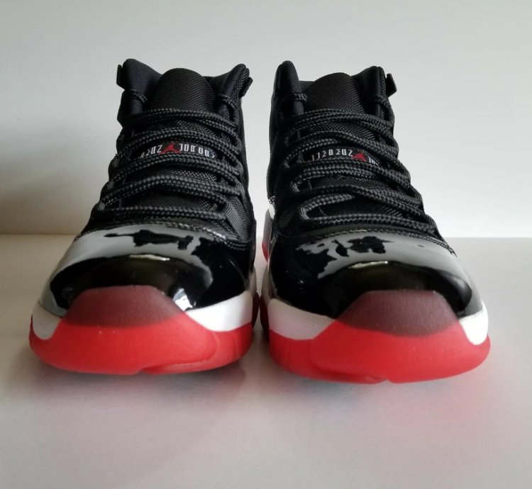Air Jordan 11 Retro Playoffs Bred